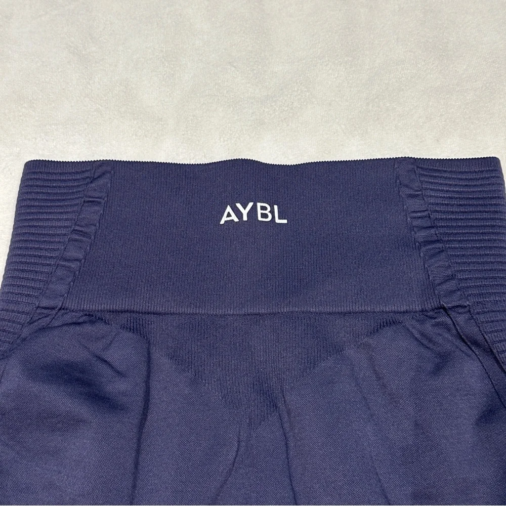 AYBL shorts size